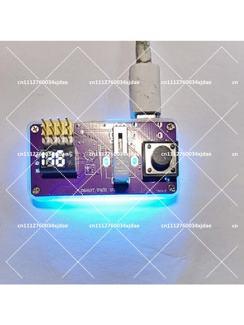 جهاز اختبار سيرفو الطائرات بدو - مراجعة Drone Battery Voltage Checker وسعره